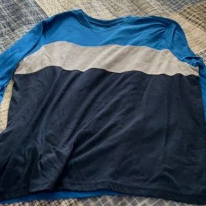 Urban Pipeline Boys long sleeve shirt size XL Husky